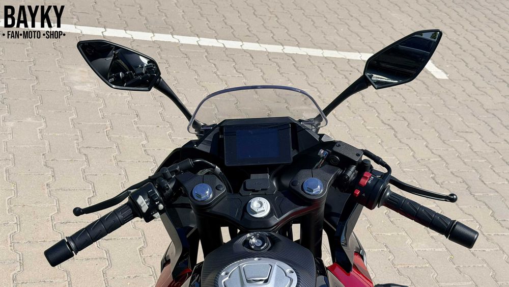 Мотоцикл CFMOTO 250SR Lite