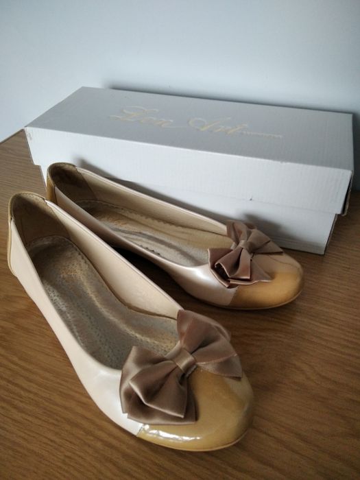 Beżowe baleriny Len Art