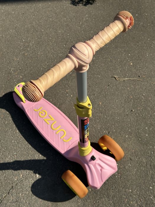 продам самокат дитячий