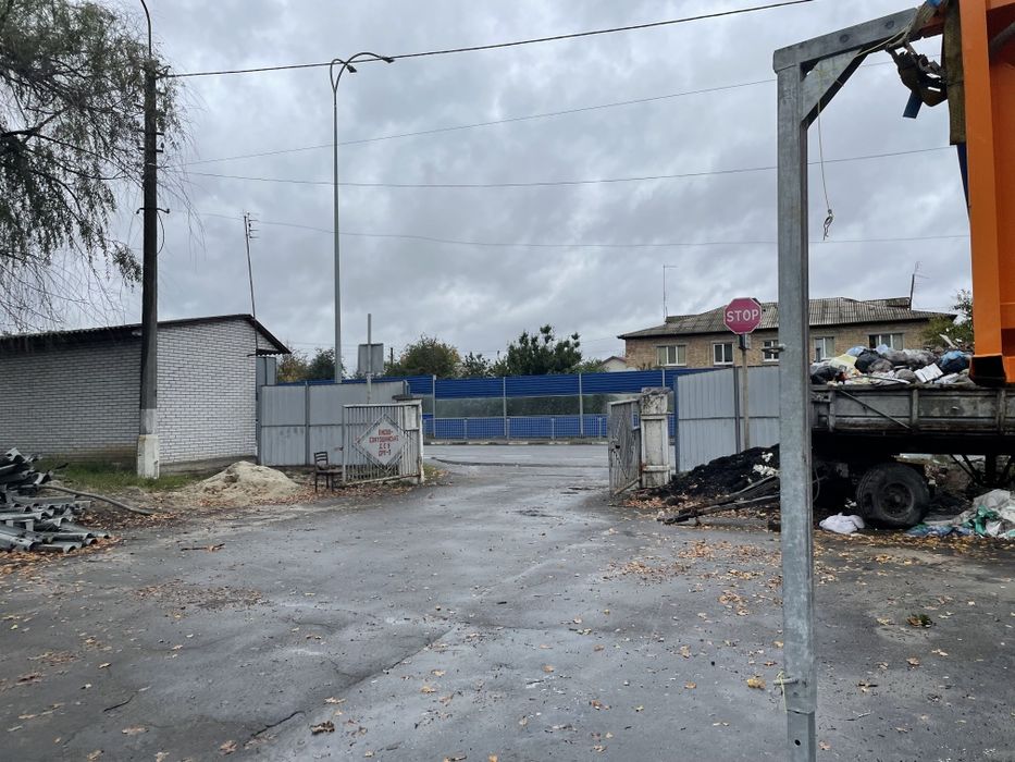 Гараж парковка Іванків