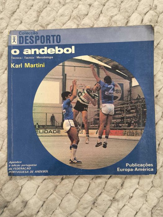 Livro "O Andebol - Técnica - táctica - metodologia" de Karl Martini