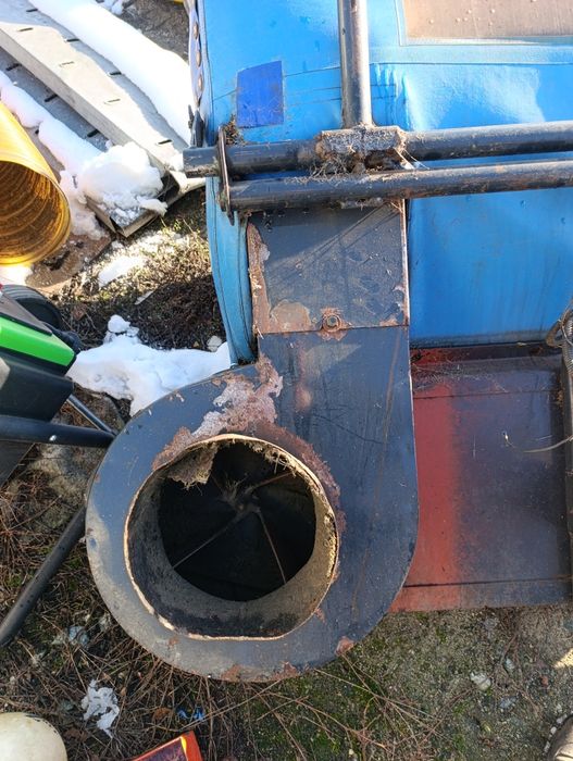 Kosz na trawę Iseki Sg15 kompletny