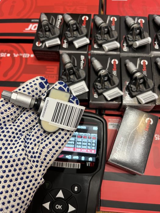 Датчики Тиску в Шинах VW Audi Porsche  95C907275 3WA90725