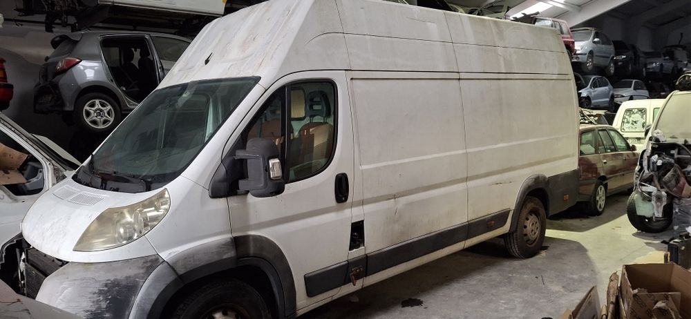 Renault Master FWD 2011 2.3dci 100 para pecascv
Ref:m9t870