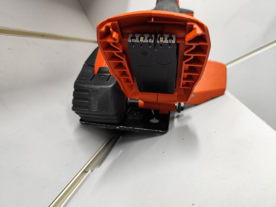 Hilti SCM 22-A акумуляторна паркетка Хілті оригінал по металу