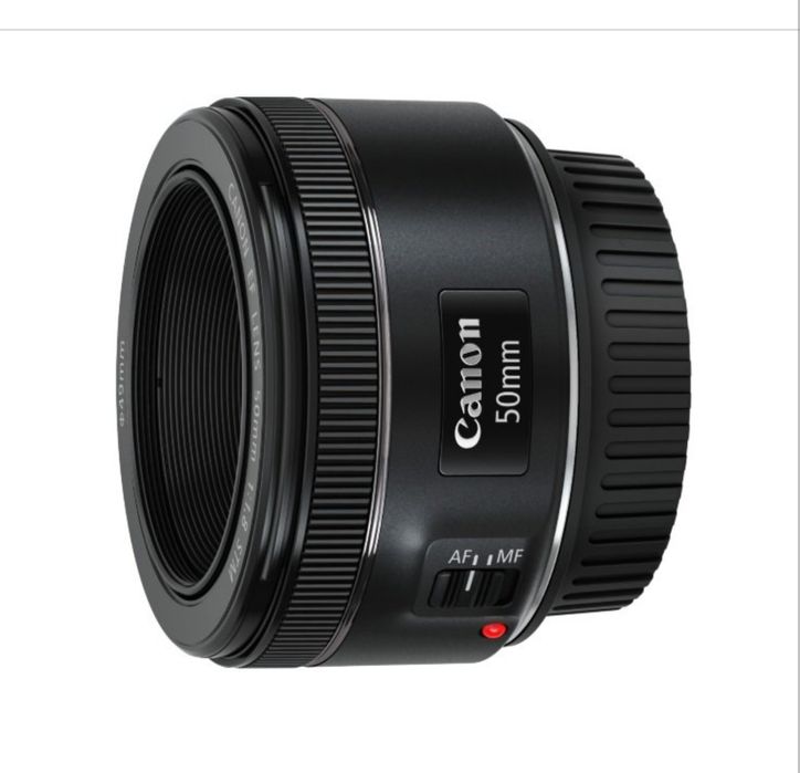 Canon 600D, Canon 50 1.8, Canon 18-135 + zestaw fotograficzny