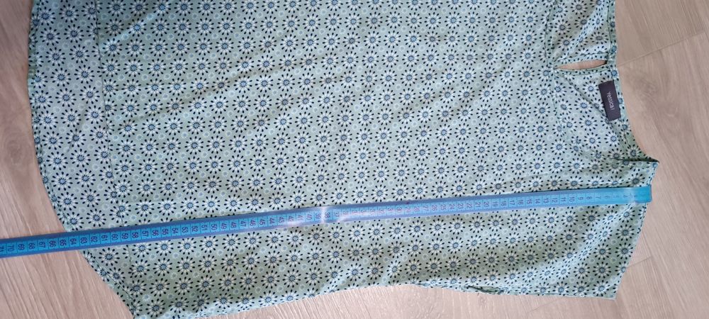 Футболка жіноча, поліестер, об'єм грудей 100 см