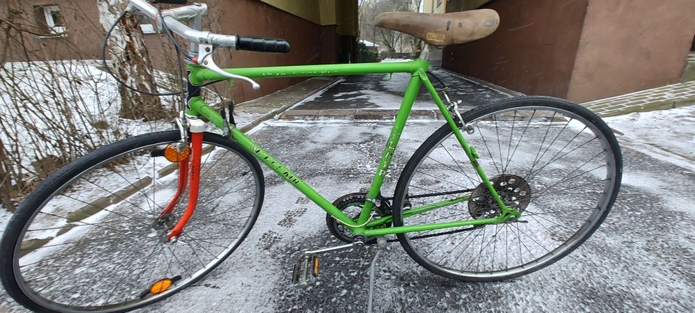 Sprzedam rower starą kolarzówkę. 27'