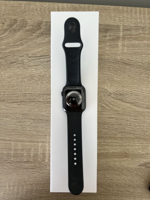 Apple watch serie 5 space Gray black muito novo . Completo