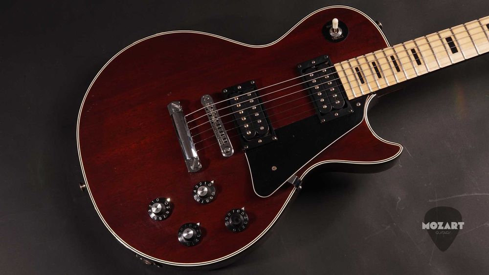 Custom Les Paul Custom – Made in Japan – Walnut