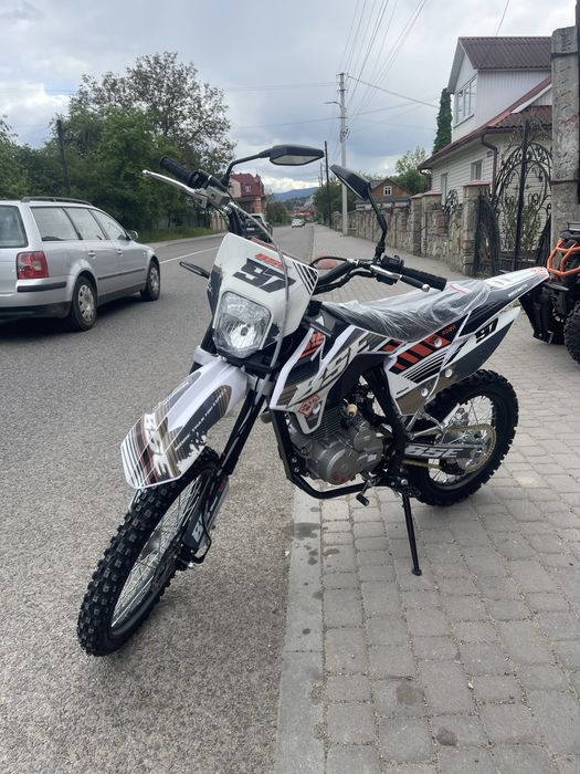 Мотоцикл BSE S1-150