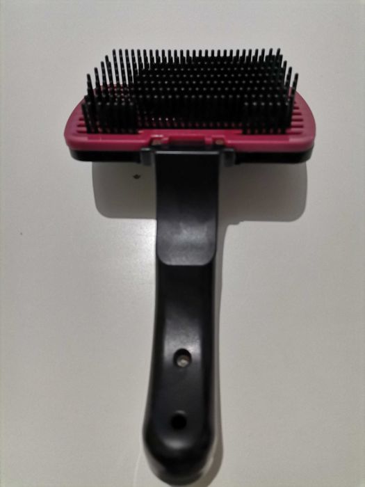 Escova de cabelo para cão