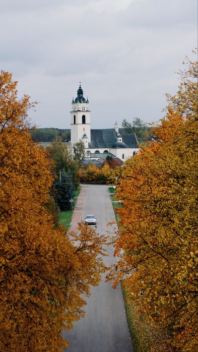 Zdjęcia film filmowanie z drona usługi dronem operator drona