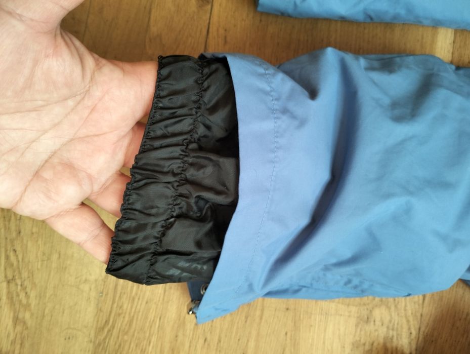 Демісезоний костюм 9-11років.