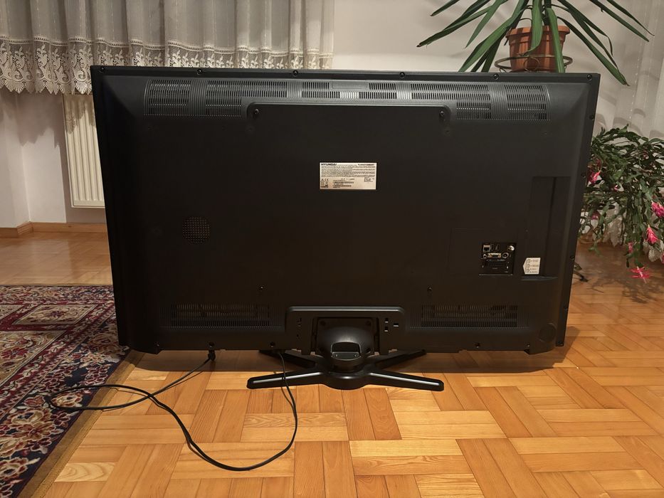 Telewizor hyundai 50 cali na części
