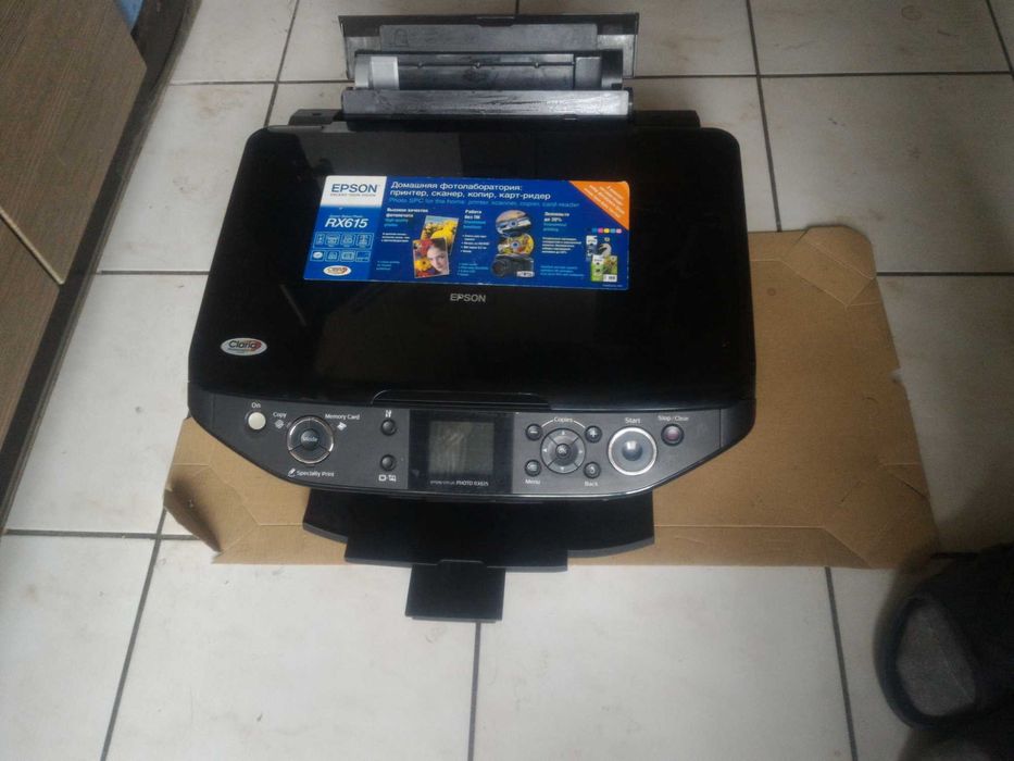 Струйный принтер-сканер МФУ EPSON Stylus Photo RX615 с СНПЧ
