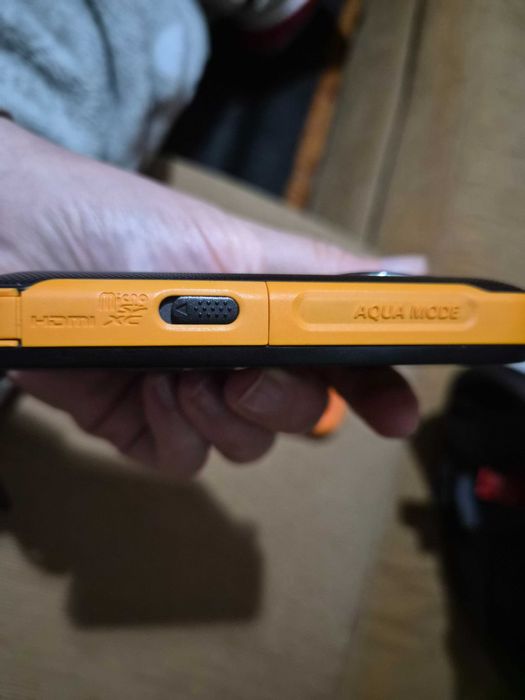 Câmara desporto a prova de água e poeiras Samsung HMX - W350