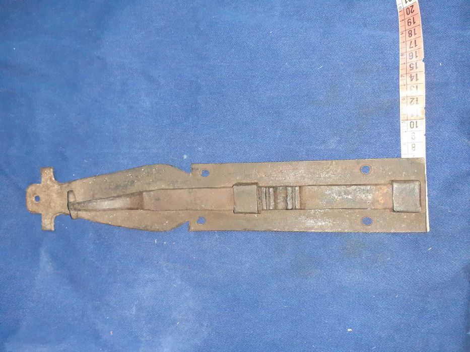 Fecho em Ferro de Portão Antigo