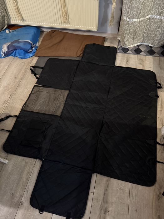 Mata samochodowa dla psa