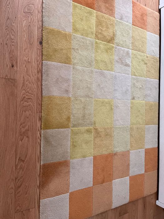 Vender carpete com T. 1,20x1,80mts tons degrade