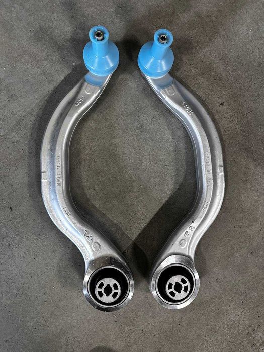 Важіль передній кривий Tesla Highland Juniper Оригінал Встановлення