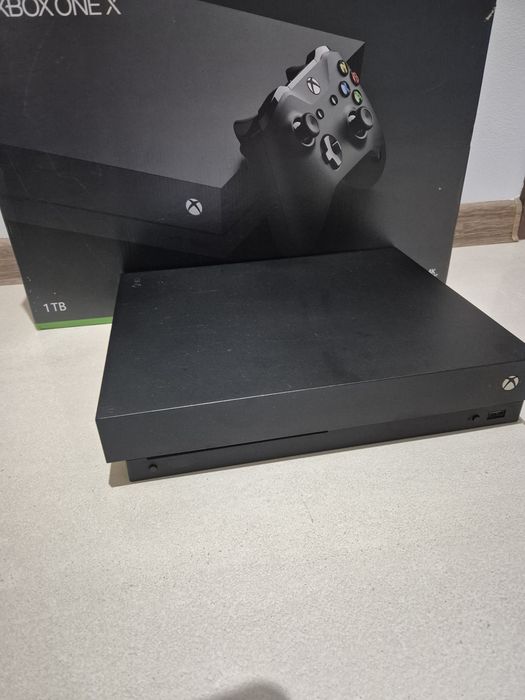 Xbox one X stan idealny pełen komplet
