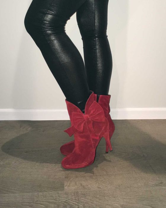 Sexy czerwone botki kozaki Venezia zamszowe jak nowe 38 okaz