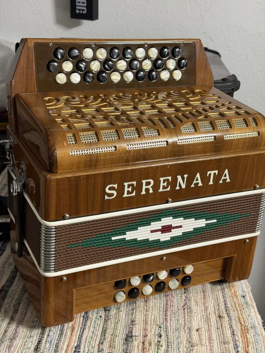 Concertina Serenata em Fá