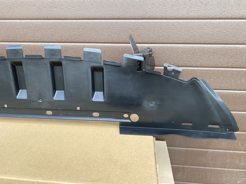 Захист бампера нижній для Renault Megane II 8200073445