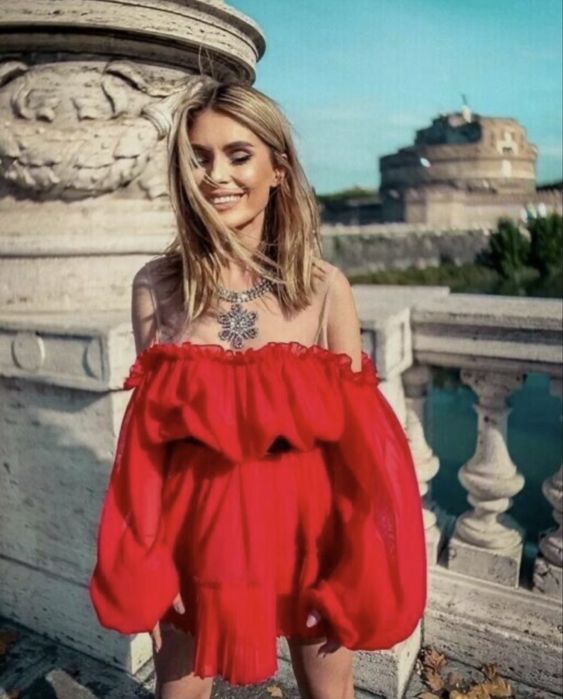 Червона сукня Giambattista Valli & H&M