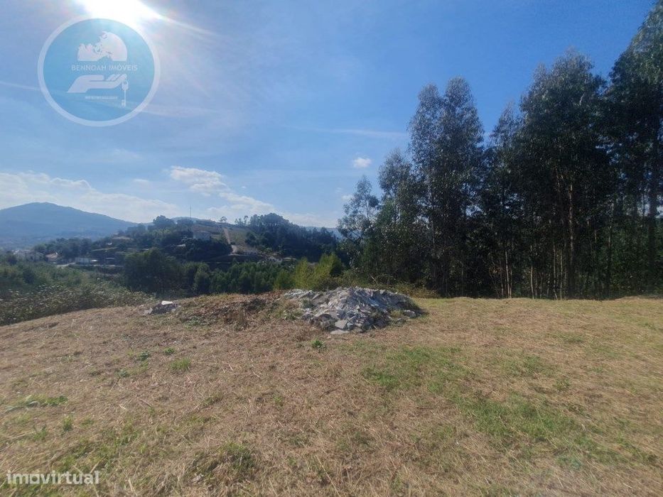 Terreno à venda- Cruz do Muro, Cabeceiras de Basto