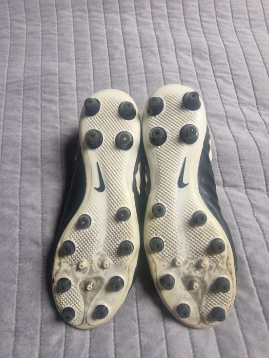 Buty sportowe Nike korki