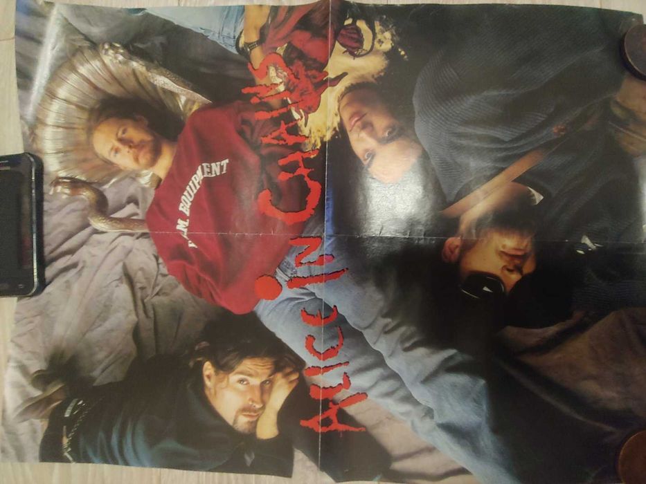 Плакаты,постеры рок металлика,аеросмит и т.д.