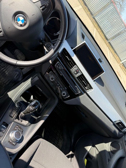 BMW X1 1.8 sdrive benzyna F48