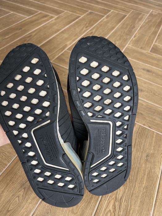 Кросівки adidas 44/5 розмір