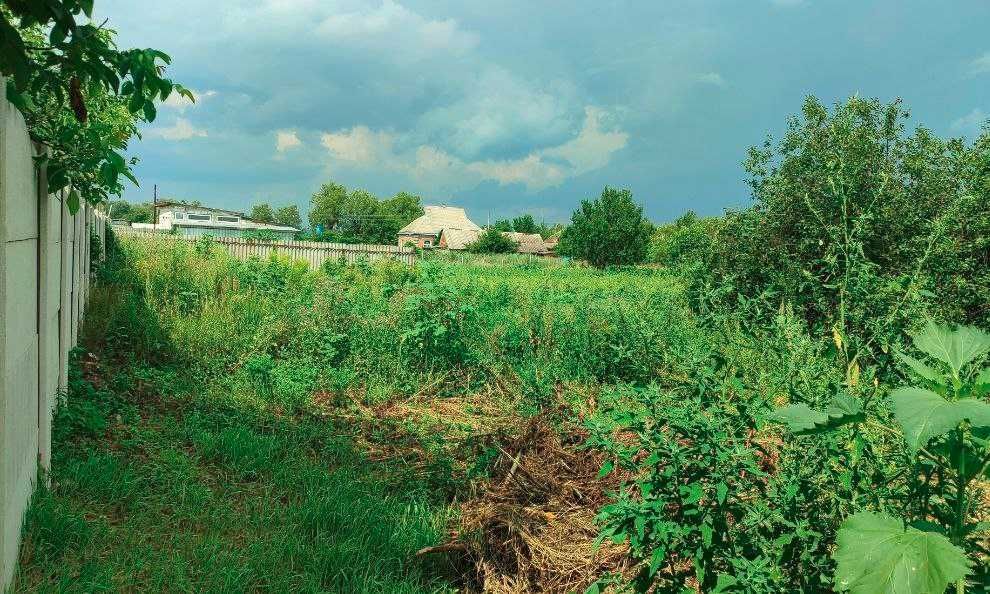 Продам окремий будинок з газом і зручностями в Дергачах р-н Піски.