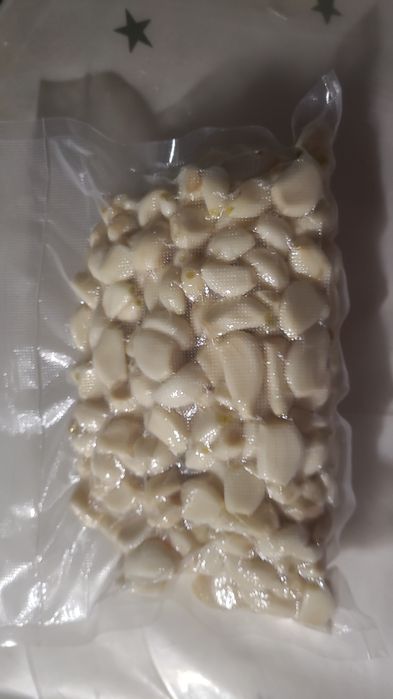 Czosnek harnaś obierany ręcznie