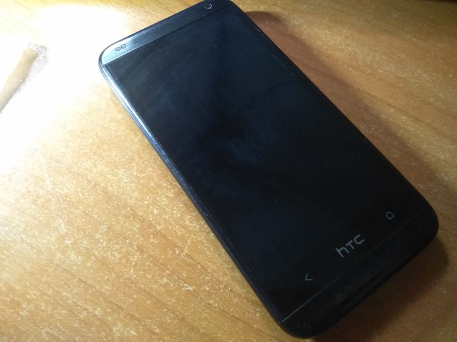 Продам смартфон htc