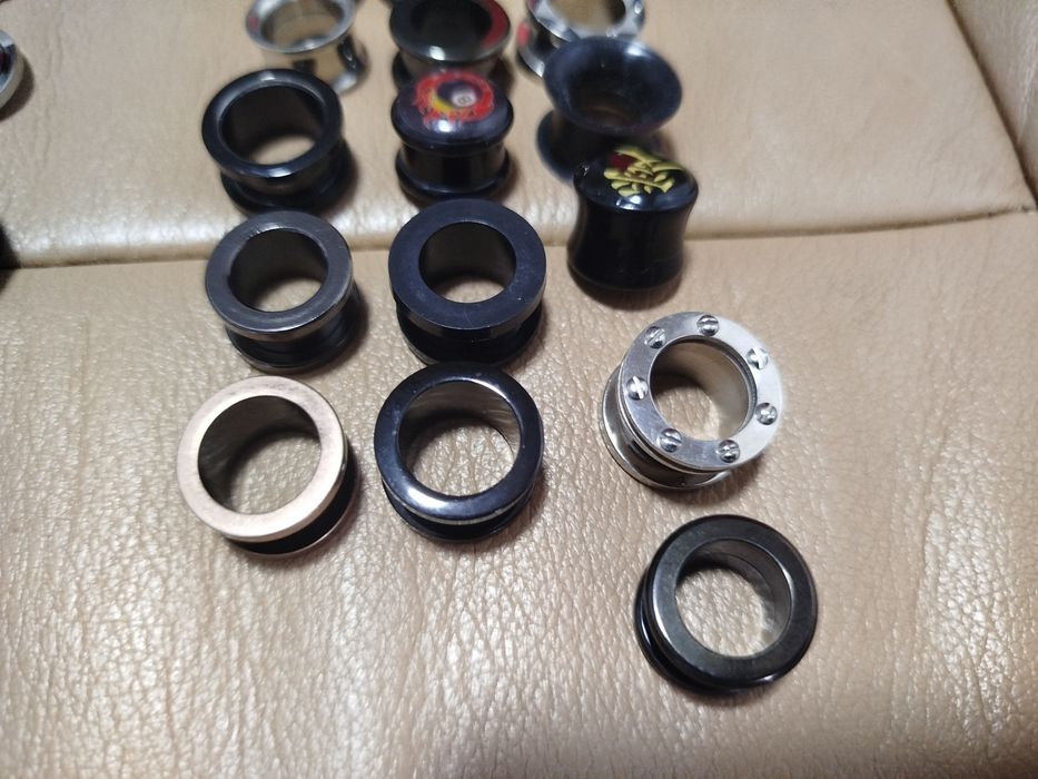 Тунелі / плаґи / розтяжки для вух — великий набір, нові