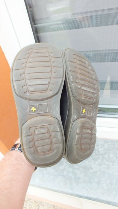 super buty skóra marki dr Martens roz 39