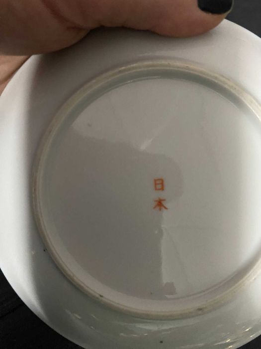 Chávena e Pires Vintage com Dragão Dourado – Porcelana Oriental