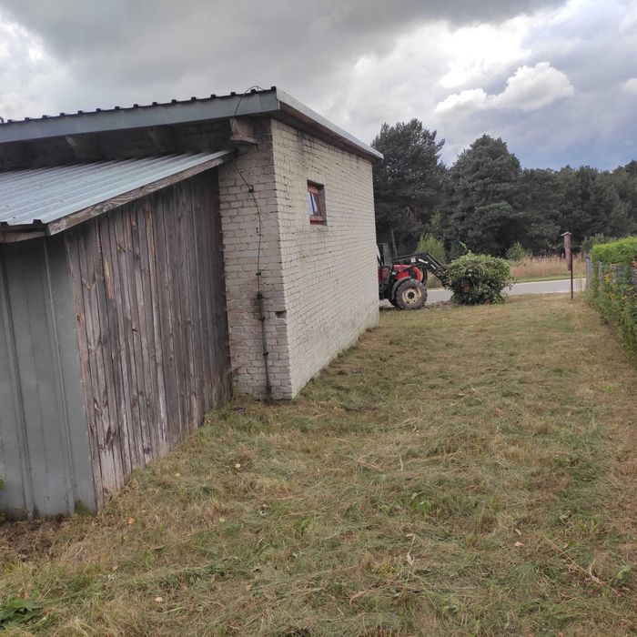 Działka z budynkiem pod zamieszkanie