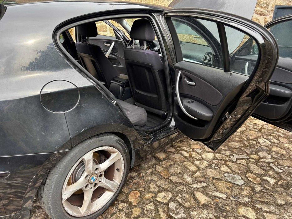 Automóvel BMW 120D