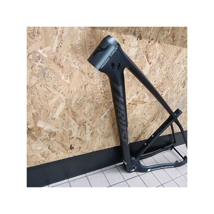 Quadro Carbono Thrust BTT