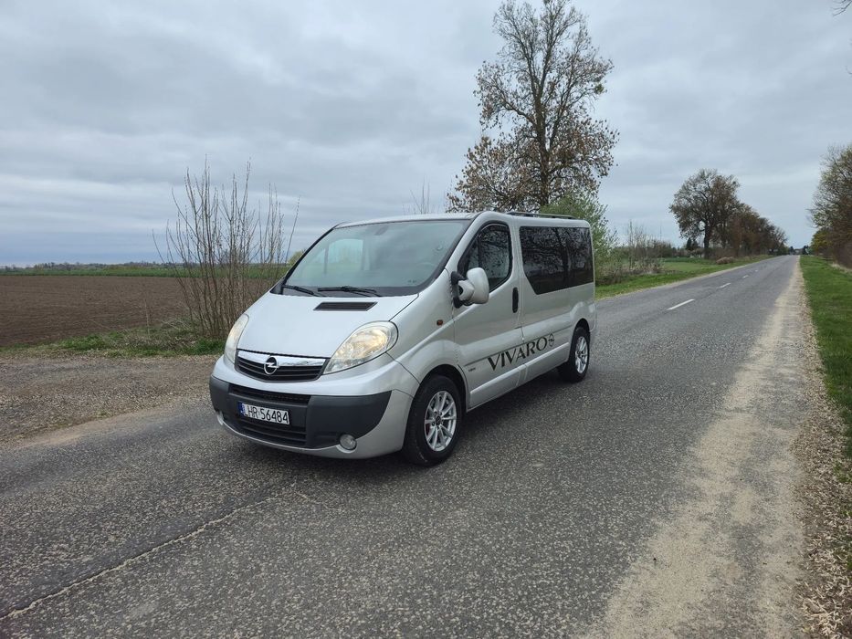 Opel Vivaro Opel vivaro pasanger bardzo ladny stan auto zadbane oryginał lakier
