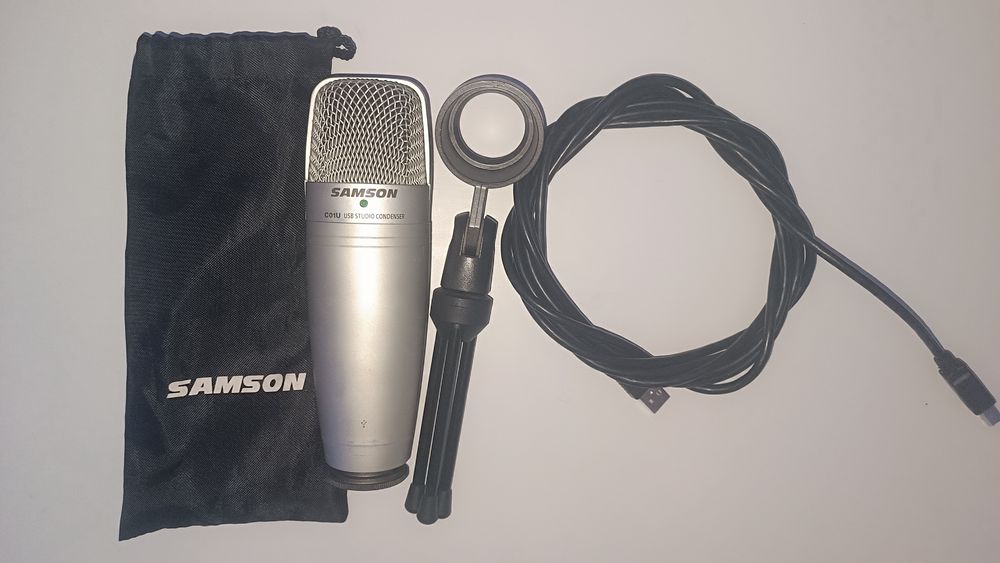 Студійний мікрофон Samson C01U