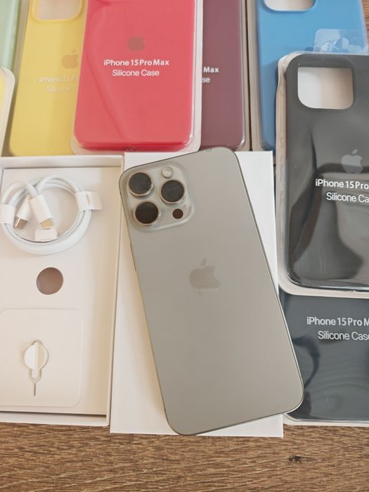 iPhone 15 Pro Max 6.7" 256GB Natural Titanium Aceito Retomas