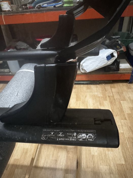 Barras tejadilho Cruz Airo T Dark para Peugeot 2008