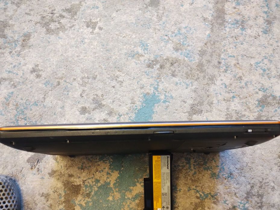 Lenovo IdeaPad Y570