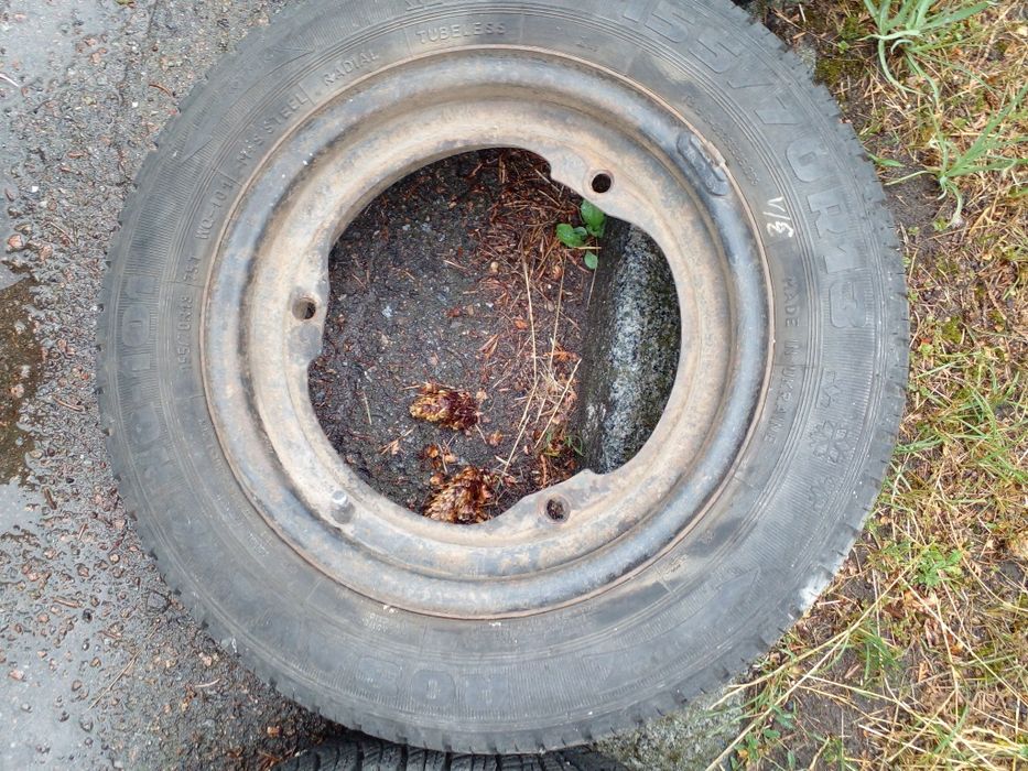 Продам.зимню.гуму.на.дисках.до.таврії